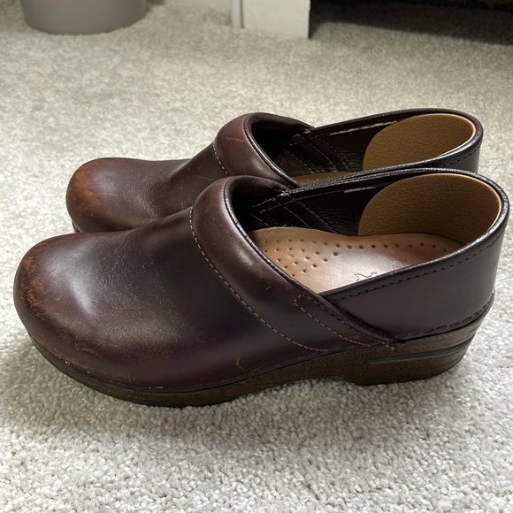 Dansko Professional Nursing Clog - Picture 3 of 4